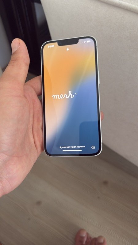Apple iPhone 16e 128GB