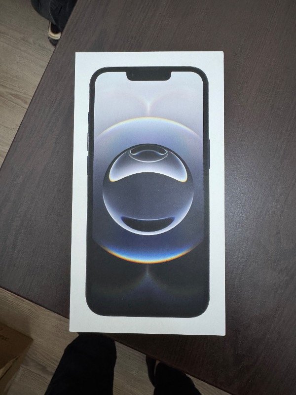 Apple iPhone 16e 128GB