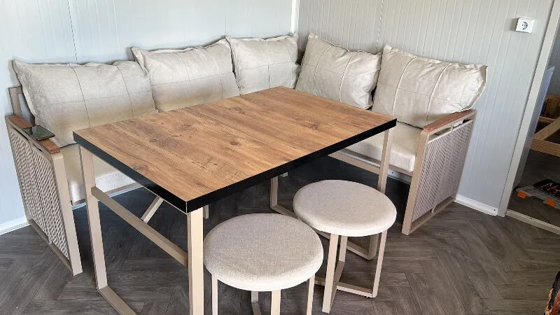 Monisa (Masa ve Puflu) Köşe Takımı Bej-Kahve (Balkon-Bahçe-Mutfak)