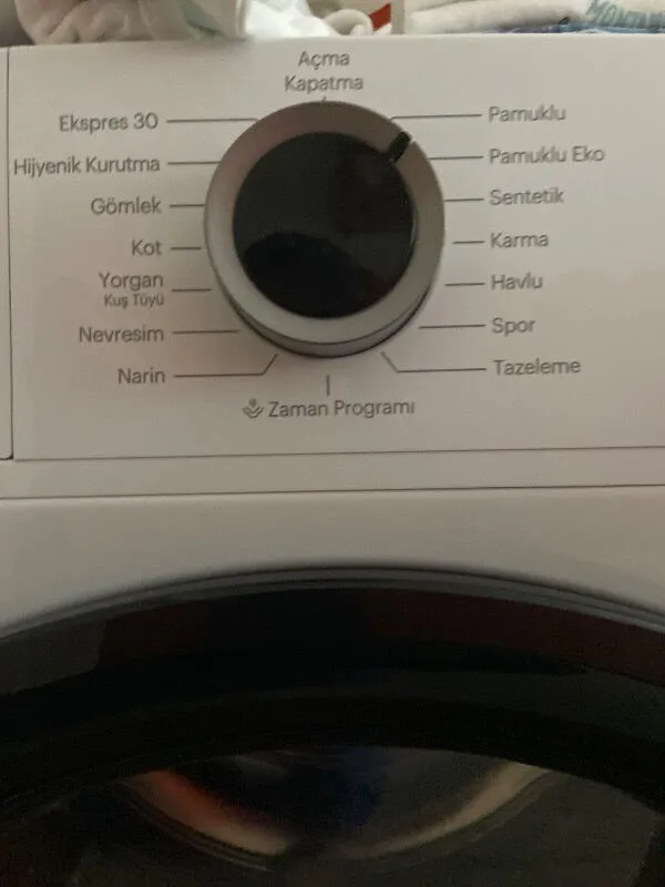 Grundig Gdh 9655 Isı Pompalı 9 kg Kurutma Makinesi